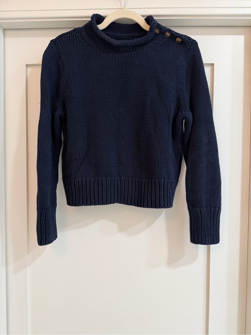 LAKE navy blue sweater with rollneck size small